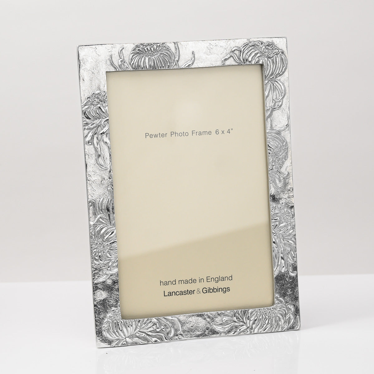 Chrysanthemum Photo Frame